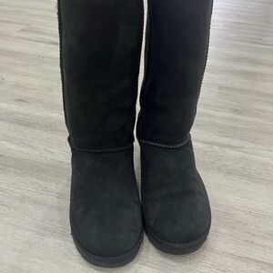 UGG Black Women's Winter Boots